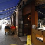 El exterior de un bar. - Isaac Buj - Europa Press - Archivo