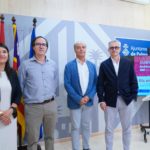 La regidora de Comercio del Ayuntamiento de Palma, Lupe Ferrer, en la presentación de las ayudas a los comercios emblemáticos. - AYUNTAMIENTO DE PALMA