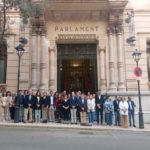 Diputados y portavoces, frente al Parlament. - EUROPA PRESS