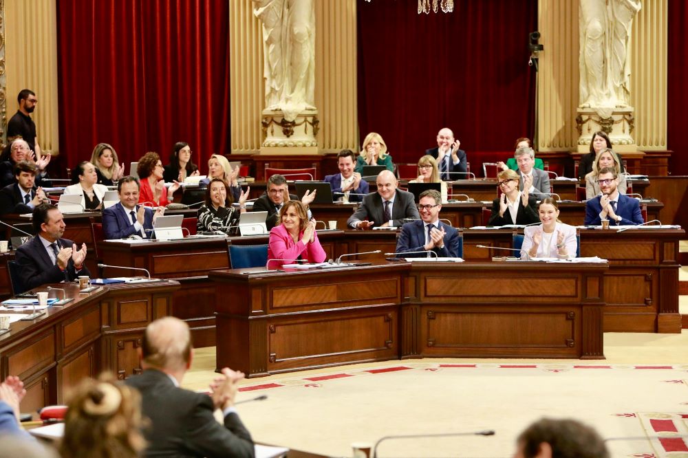 Pleno Parlament.
