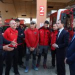 El presidente del Consell, Llorenç Galmés, y el director insular de Emergencias, Joan Fornàs, reciben al primer destacamento de los Bomberos de Mallorca destinado a Valencia en su regreso a la isla - CONSELL DE MALLORCA