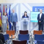 La presidenta de Pimeco, Carolina Domingo, y la presidenta de Afedeco, Joana Manresa, el teniente de alcalde de Movilidad del Ayuntamiento de Palma, Antoni Deudero, y la regidora de Comercio, Lupe Ferrer, en la presentación de la campaña. - AYUNTAMIENTO DE PALMA