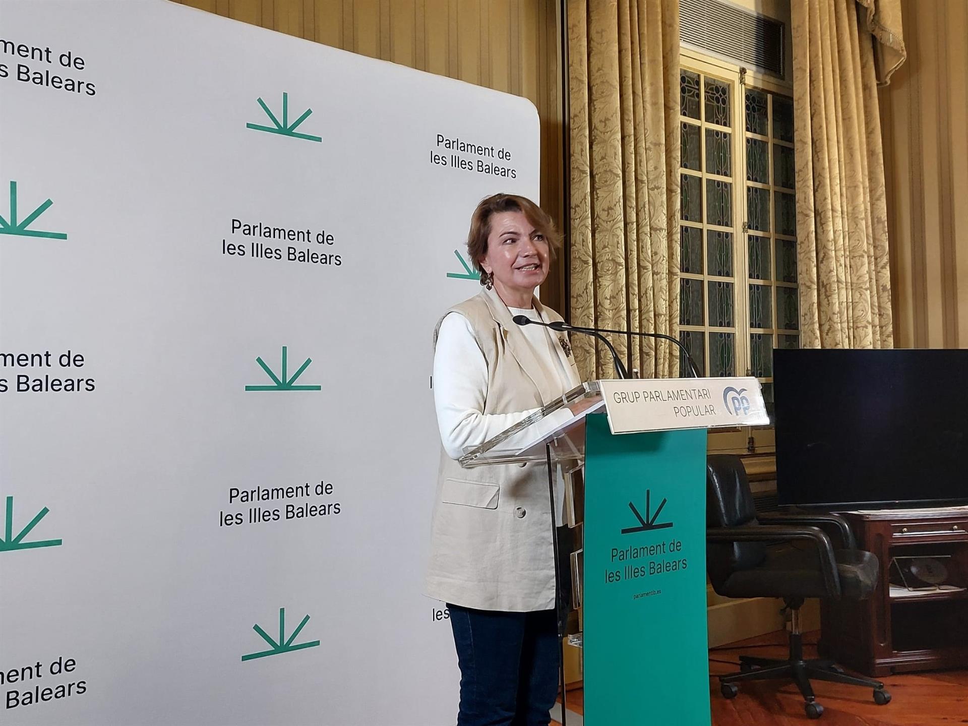 La portavoz parlamentaria adjunta del PP, Marga Durán, en rueda de prensa - EUROPA PRESS