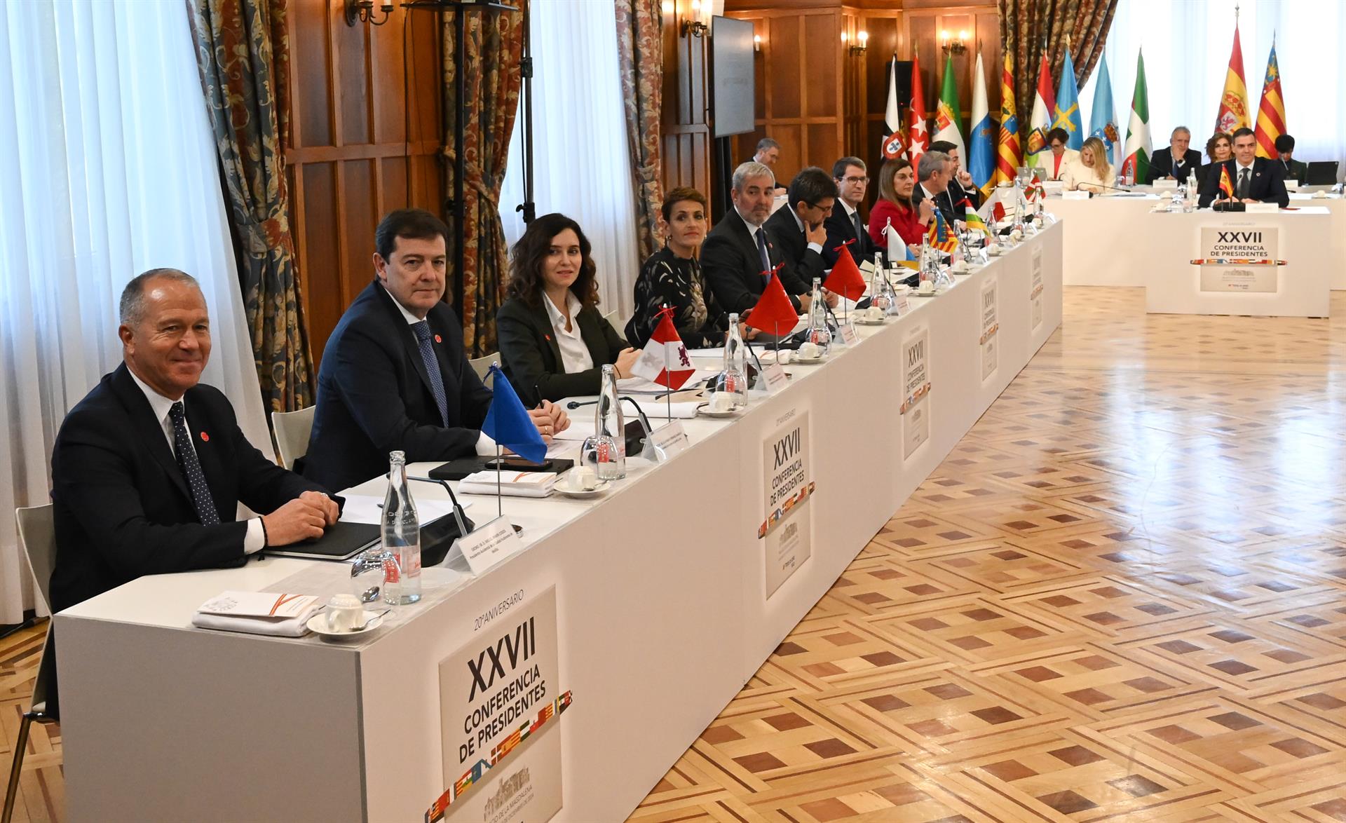 El vicepresidente primero de Melilla, Miguel Marín, el presidente de la Junta de Castilla y León, Alfonso Fernández Mañueco, la presidenta de la Comunidad de Madrid, Isabel Díaz Ayuso, la presidenta del Gobierno de Navarra, María Chivite, el preside - Nacho Cubero - Europa Press