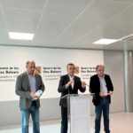El conseller de Educación y Universidades, Antoni Vera, en la rueda de prensa de este viernes. - EUROPA PRESS