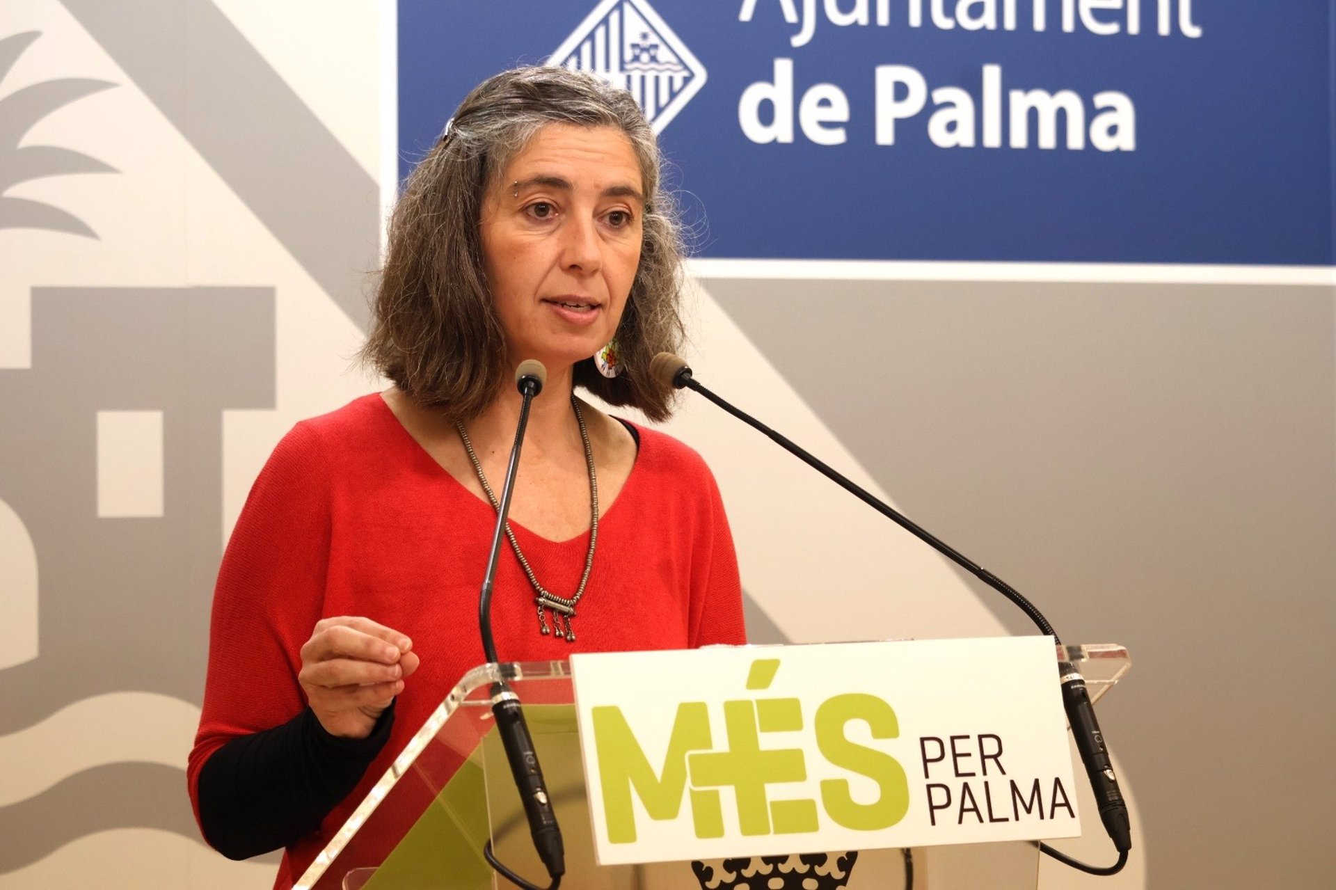 La portavoz de MÉS per Palma, Neus Truyol, en una rueda de prensa. - MÉS PER PALMA