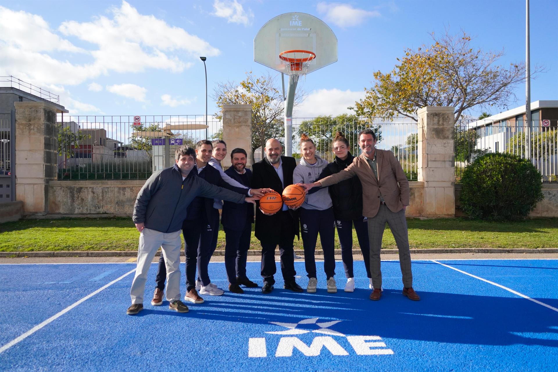 Cort inaugura las nuevas pistas de 3x3 de baloncesto y de voleibol de Son Moix - AYUNTAMIENTO DE PALMA