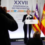 La presidenta de las Islas Baleares, Marga Prohens, ofrece una rueda de prensa durante la XXVII Conferencia de Presidentes, en el Palacio de la Magdalena, a 13 de diciembre de 2024, en Santander, Cantabria (España). - Xuan Cueto - Europa Press