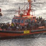 Una lancha de Salvamento Marítimo tras el rescate de un cayuco a su llegada al Puerto de la Restinga, a 30 de noviembre de 2024, en El Hierro, Santa Cruz de Tenerife, Tenerife, Canarias (España). - Antonio Sempere - Europa Press - Archivo