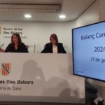 De izquierda a derecha, la subdirectora de Cuidados Asistenciales, Concha Zaforteza, la consellera de Salud, Manuela García, y la directora general de Salud Pública, Elena Esteban, en el balance de la campaña de vacunación de la gripe. - EUROPA PRESS