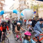 Más de 5.000 personas disfrutan de la 44ª Diada Ciclista de Sant Sebastià en Palma.
